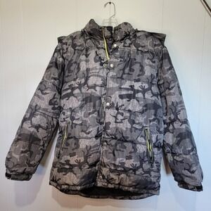 GAP Gray and Black Puffer Jacket with Camouflage Pattern‎